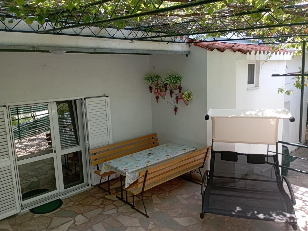 Pia Apartment Dugi Rat Exteriér fotografie
