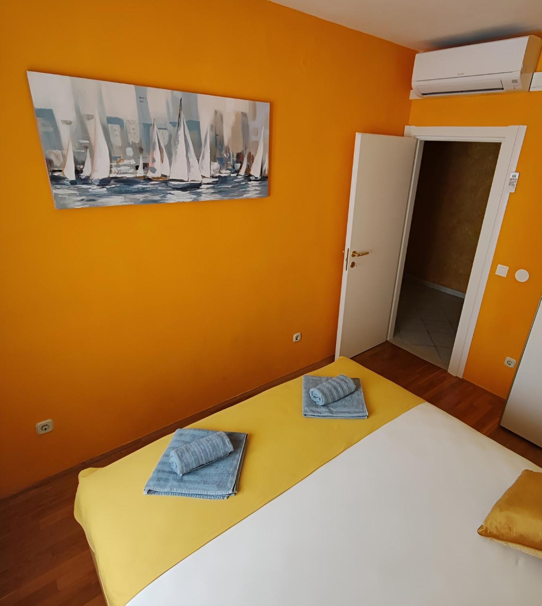 Pia Apartment Dugi Rat Exteriér fotografie