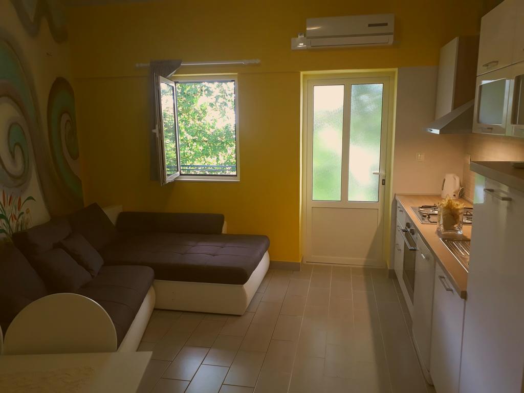 Pia Apartment Dugi Rat Exteriér fotografie