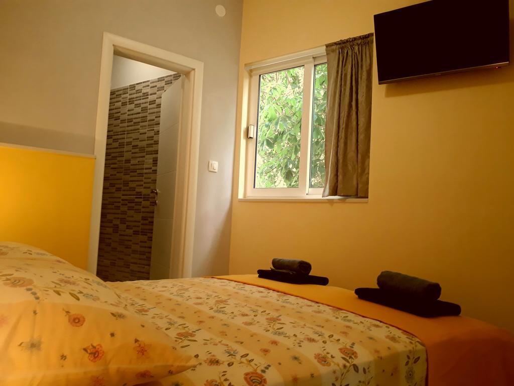 Pia Apartment Dugi Rat Exteriér fotografie
